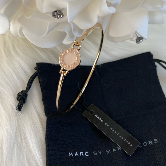 NWT MBMJ Gold Enamel Disc Logo Bangle Bracelet - Picture 8 of 9